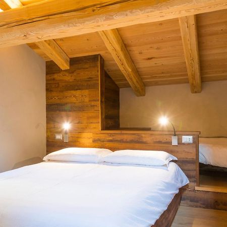 La Placette - Albergo Diffuso E Trattoria Usseaux Exteriör bild