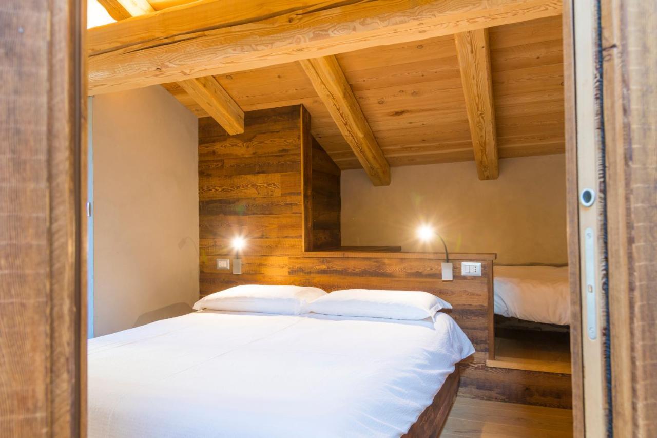 La Placette - Albergo Diffuso E Trattoria Usseaux Exteriör bild