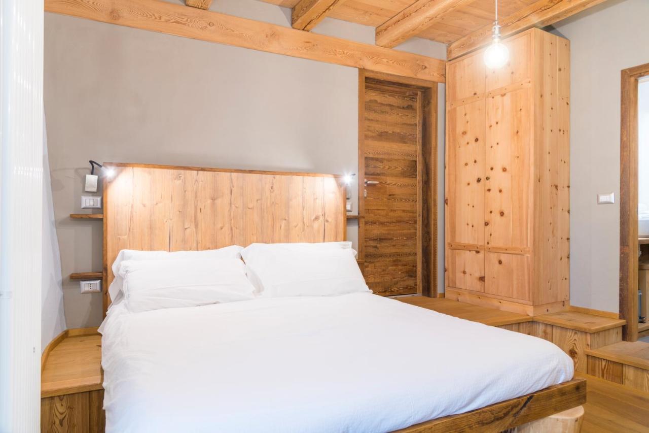 La Placette - Albergo Diffuso E Trattoria Usseaux Exteriör bild