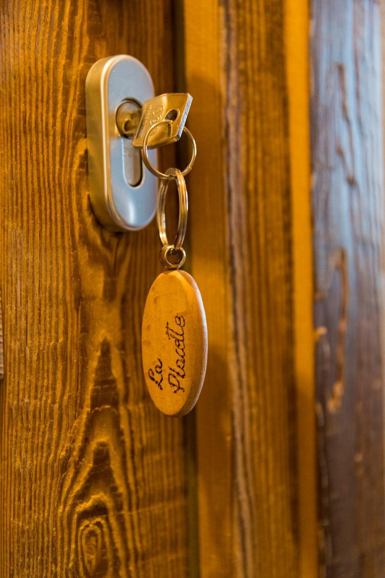La Placette - Albergo Diffuso E Trattoria Usseaux Exteriör bild