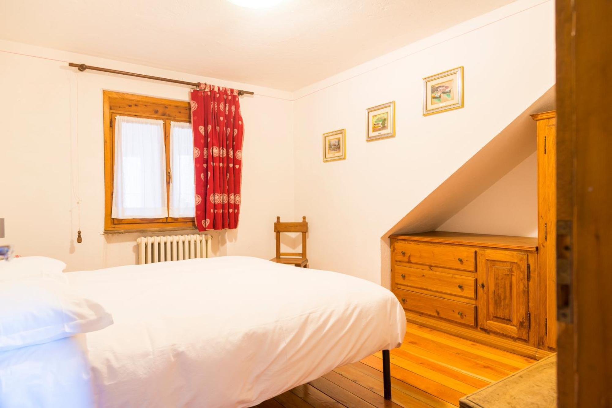 La Placette - Albergo Diffuso E Trattoria Usseaux Exteriör bild