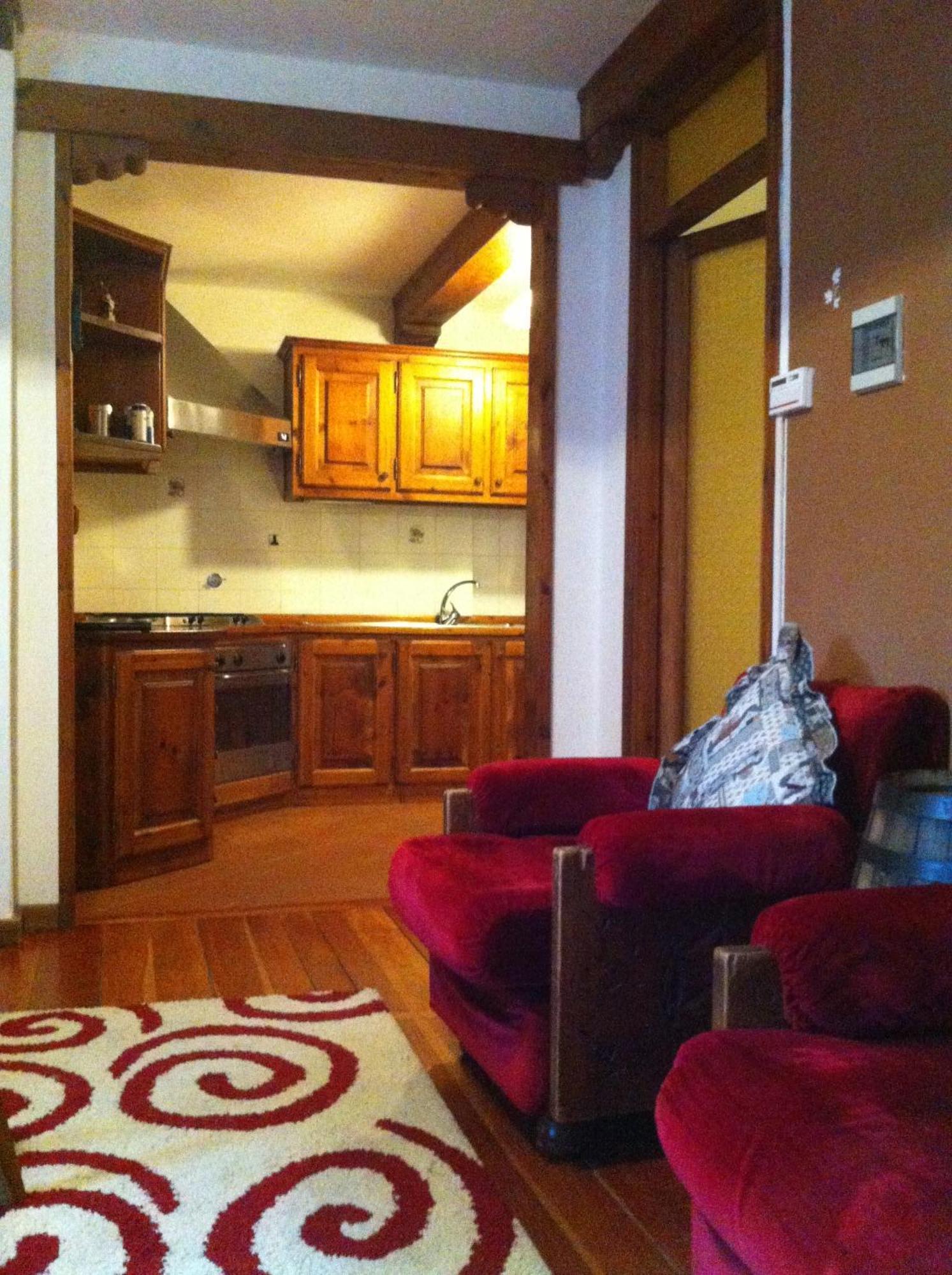 La Placette - Albergo Diffuso E Trattoria Usseaux Rum bild
